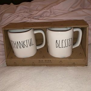 Rae Dunn Mug Set